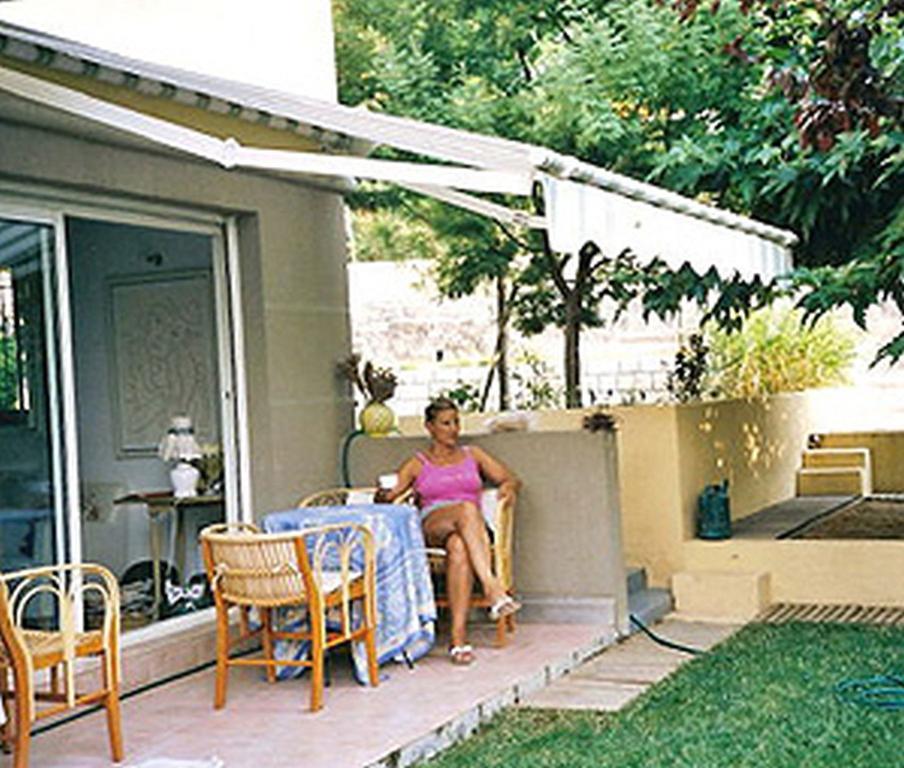 Villa Soraya , Quiet Location With Big Garden Near Beach And Old Town Of Νίκαια Εξωτερικό φωτογραφία